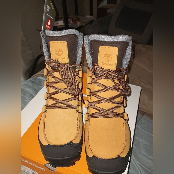 Timberland Men's Winter boots size 11 new in the box - Picture 4 of 10